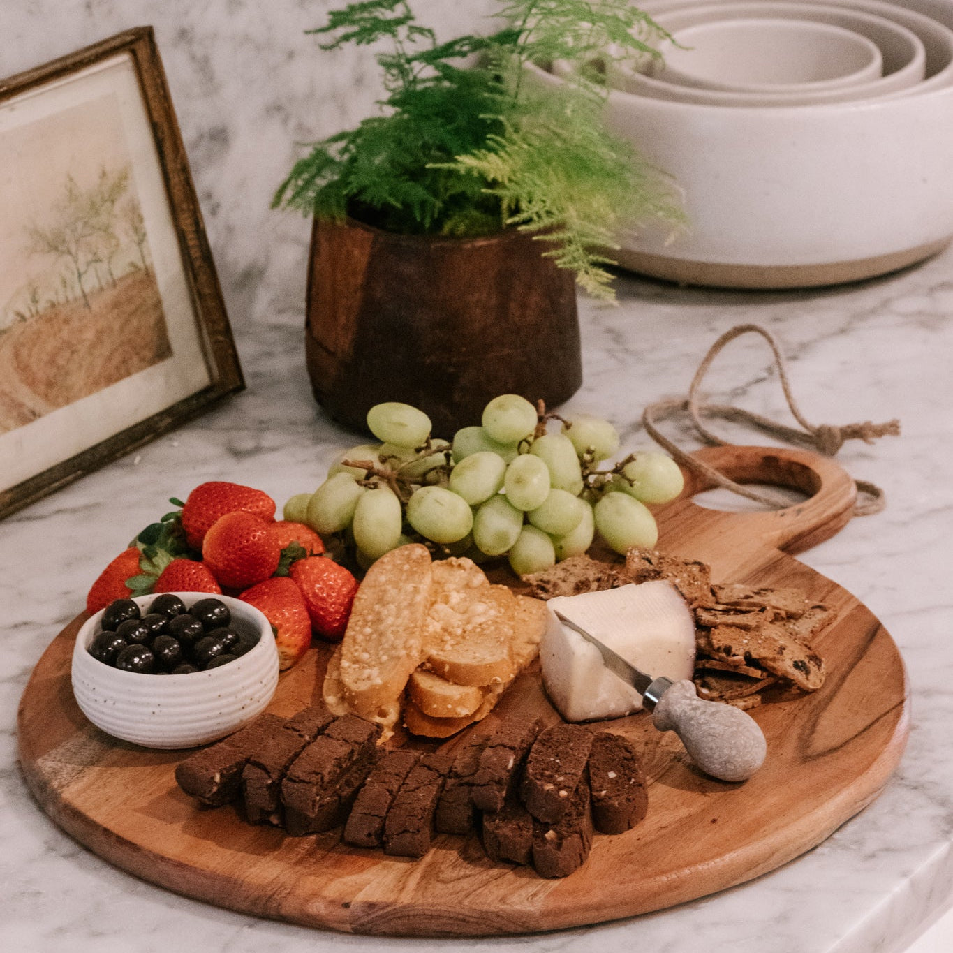 ***Large Round Acacia Wood Cutting Board
